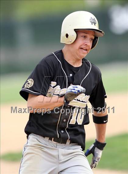 Thumbnail 2 in Appleton East @ Oshkosh North photogallery.