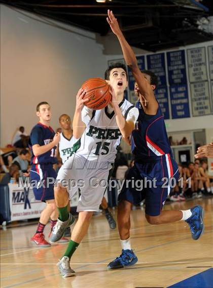 Thumbnail 3 in Fairmont Prep vs. Viewpoint (MaxPreps Holiday Classic) photogallery.