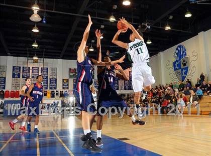 Thumbnail 3 in Fairmont Prep vs. Viewpoint (MaxPreps Holiday Classic) photogallery.