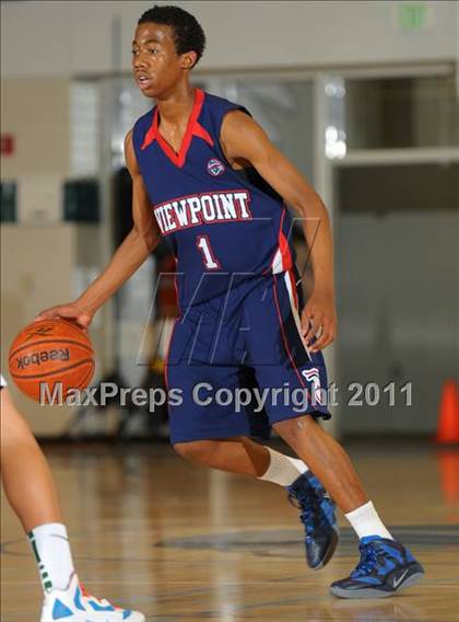 Thumbnail 1 in Fairmont Prep vs. Viewpoint (MaxPreps Holiday Classic) photogallery.