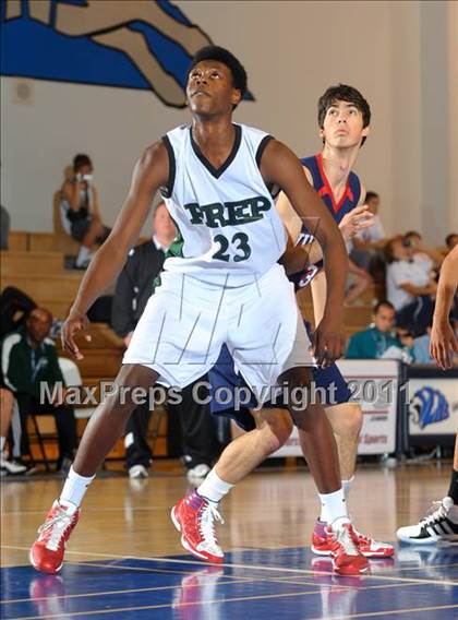 Thumbnail 3 in Fairmont Prep vs. Viewpoint (MaxPreps Holiday Classic) photogallery.