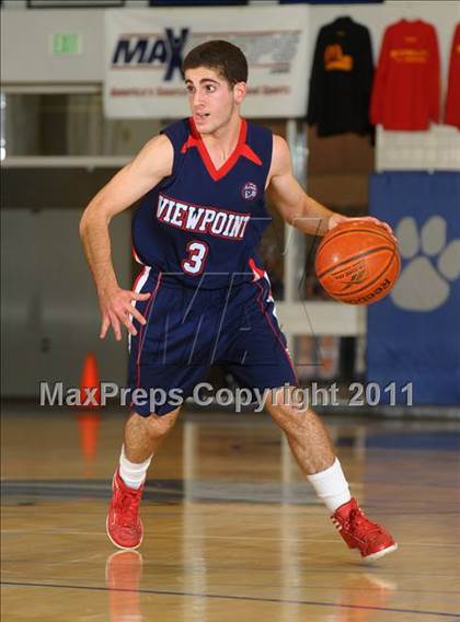 Thumbnail 2 in Fairmont Prep vs. Viewpoint (MaxPreps Holiday Classic) photogallery.