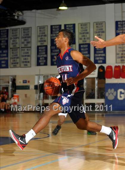 Thumbnail 3 in Fairmont Prep vs. Viewpoint (MaxPreps Holiday Classic) photogallery.