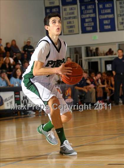 Thumbnail 1 in Fairmont Prep vs. Viewpoint (MaxPreps Holiday Classic) photogallery.