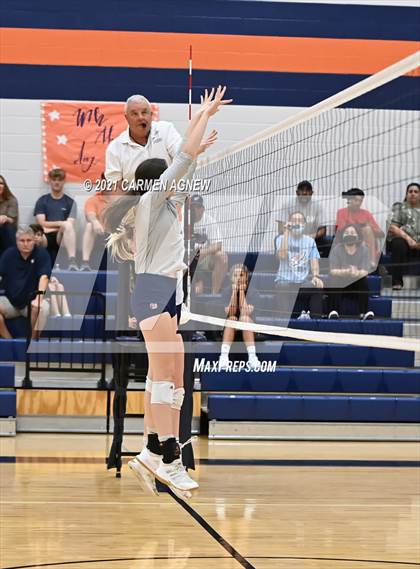 Thumbnail 1 in Bridgeland vs Tompkins (A Team) photogallery.