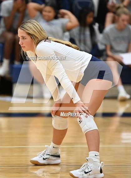 Thumbnail 2 in Bridgeland vs Tompkins (A Team) photogallery.