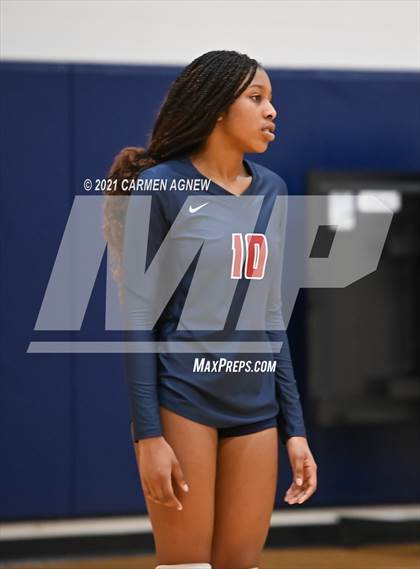 Thumbnail 3 in Bridgeland vs Tompkins (A Team) photogallery.