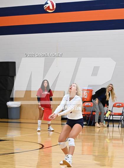 Thumbnail 2 in Bridgeland vs Tompkins (A Team) photogallery.