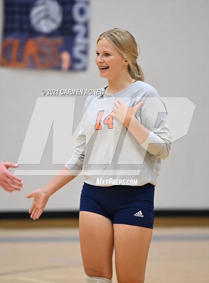 Thumbnail 3 in Bridgeland vs Tompkins (A Team) photogallery.