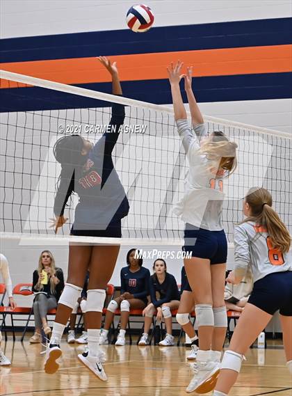 Thumbnail 2 in Bridgeland vs Tompkins (A Team) photogallery.