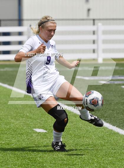 Thumbnail 1 in Fayetteville vs. Mount St. Mary Academy (AAA 6A Second Round Playoff) photogallery.