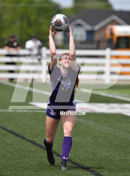 Thumbnail 3 in Fayetteville vs. Mount St. Mary Academy (AAA 6A Second Round Playoff) photogallery.