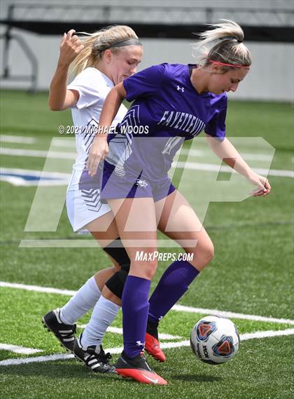 Thumbnail 2 in Fayetteville vs. Mount St. Mary Academy (AAA 6A Second Round Playoff) photogallery.