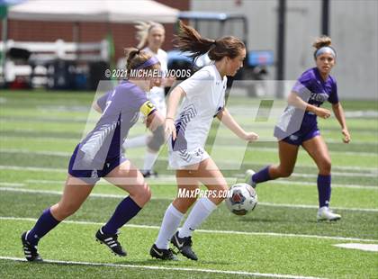 Thumbnail 3 in Fayetteville vs. Mount St. Mary Academy (AAA 6A Second Round Playoff) photogallery.