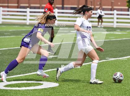 Thumbnail 3 in Fayetteville vs. Mount St. Mary Academy (AAA 6A Second Round Playoff) photogallery.