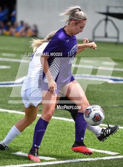 Thumbnail 2 in Fayetteville vs. Mount St. Mary Academy (AAA 6A Second Round Playoff) photogallery.