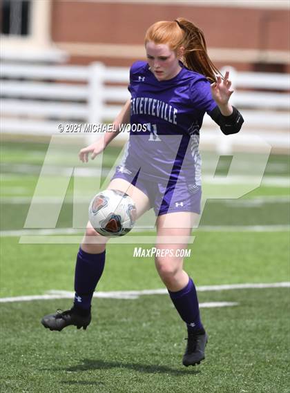Thumbnail 2 in Fayetteville vs. Mount St. Mary Academy (AAA 6A Second Round Playoff) photogallery.