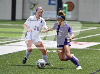 Thumbnail 2 in Fayetteville vs. Mount St. Mary Academy (AAA 6A Second Round Playoff) photogallery.