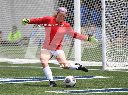 Thumbnail 2 in Fayetteville vs. Mount St. Mary Academy (AAA 6A Second Round Playoff) photogallery.