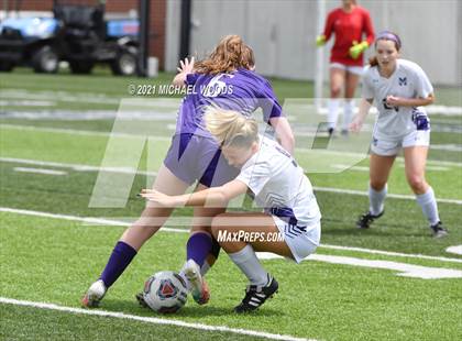 Thumbnail 3 in Fayetteville vs. Mount St. Mary Academy (AAA 6A Second Round Playoff) photogallery.
