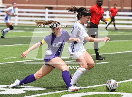 Thumbnail 3 in Fayetteville vs. Mount St. Mary Academy (AAA 6A Second Round Playoff) photogallery.