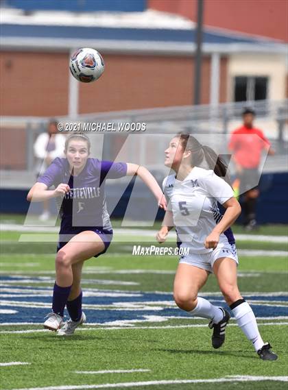 Thumbnail 1 in Fayetteville vs. Mount St. Mary Academy (AAA 6A Second Round Playoff) photogallery.