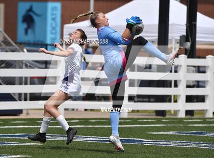 Thumbnail 1 in Fayetteville vs. Mount St. Mary Academy (AAA 6A Second Round Playoff) photogallery.