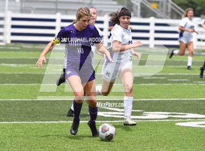 Thumbnail 2 in Fayetteville vs. Mount St. Mary Academy (AAA 6A Second Round Playoff) photogallery.