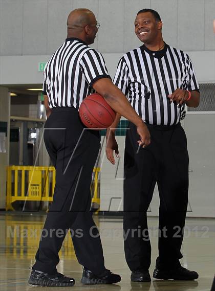 Thumbnail 2 in Marywood-Palm Valley vs Sutter (MaxPreps Holiday Classic) photogallery.