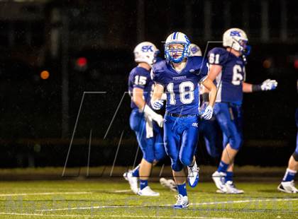 Thumbnail 2 in Dixie Heights @ Simon Kenton (KHSAA Commonwealth Gridiron Bowl) photogallery.
