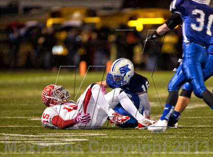 Thumbnail 1 in Dixie Heights @ Simon Kenton (KHSAA Commonwealth Gridiron Bowl) photogallery.