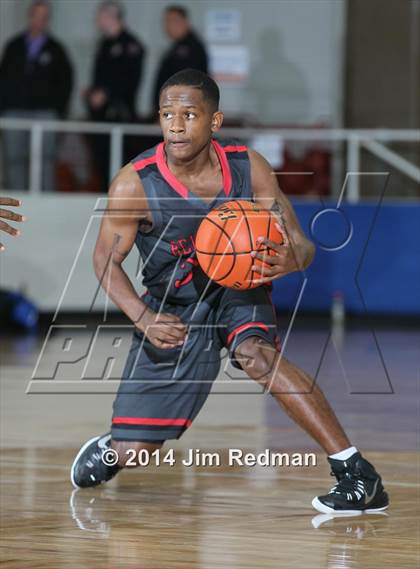 Thumbnail 2 in Bellaire vs. North Crowley (McDonald's Texas Invitational) photogallery.