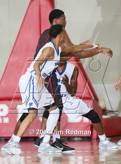 Thumbnail 2 in Bellaire vs. North Crowley (McDonald's Texas Invitational) photogallery.