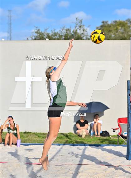 Thumbnail 1 in Tampa Catholic @ Indian Rocks Christian photogallery.
