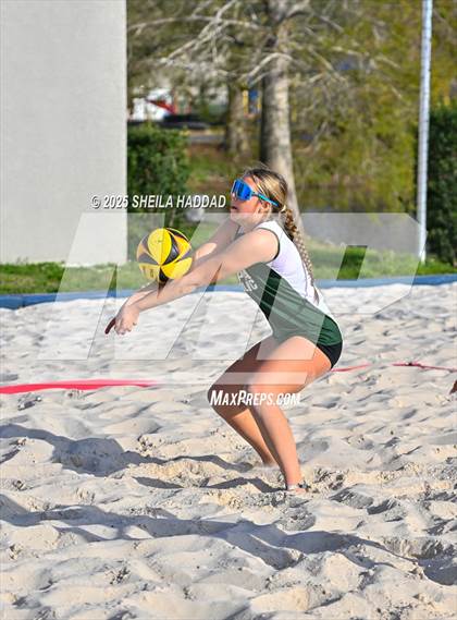 Thumbnail 2 in Tampa Catholic @ Indian Rocks Christian photogallery.
