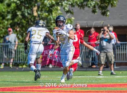 Thumbnail 2 in Paramus Catholic @ Bergen Catholic photogallery.