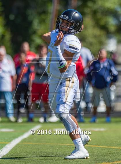 Thumbnail 1 in Paramus Catholic @ Bergen Catholic photogallery.