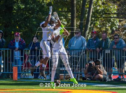 Thumbnail 2 in Paramus Catholic @ Bergen Catholic photogallery.