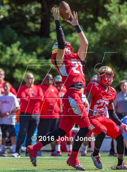 Thumbnail 2 in Paramus Catholic @ Bergen Catholic photogallery.