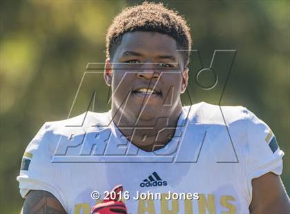 Thumbnail 2 in Paramus Catholic @ Bergen Catholic photogallery.