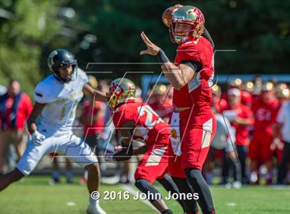 Thumbnail 3 in Paramus Catholic @ Bergen Catholic photogallery.