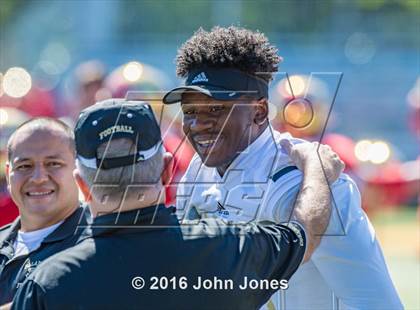 Thumbnail 3 in Paramus Catholic @ Bergen Catholic photogallery.