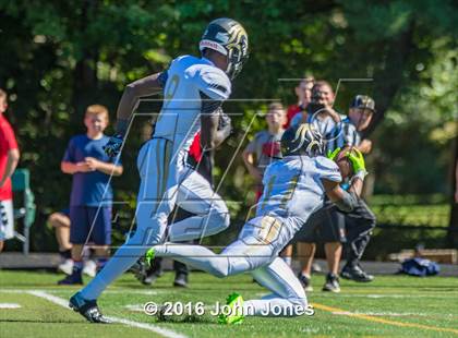 Thumbnail 1 in Paramus Catholic @ Bergen Catholic photogallery.