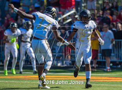 Thumbnail 3 in Paramus Catholic @ Bergen Catholic photogallery.