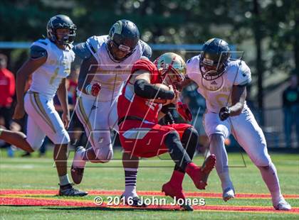 Thumbnail 3 in Paramus Catholic @ Bergen Catholic photogallery.