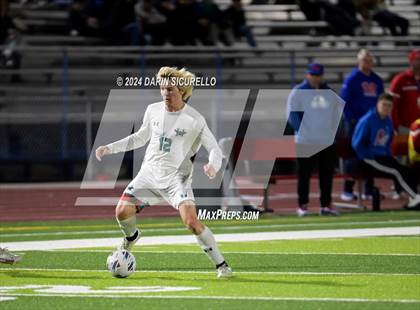 Thumbnail 3 in Highland vs Mountain View (AIA 6A Round 1) photogallery.