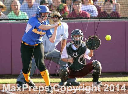 Thumbnail 2 in Jacksonville vs Ennis (UIL 4A Bi-District Playoff) photogallery.