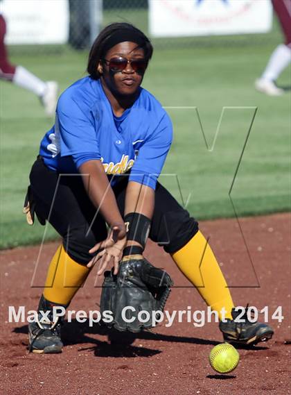 Thumbnail 1 in Jacksonville vs Ennis (UIL 4A Bi-District Playoff) photogallery.