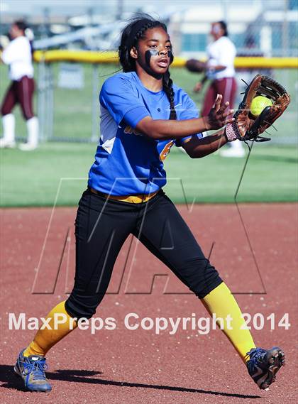 Thumbnail 2 in Jacksonville vs Ennis (UIL 4A Bi-District Playoff) photogallery.