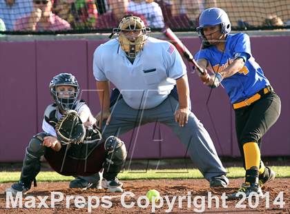 Thumbnail 2 in Jacksonville vs Ennis (UIL 4A Bi-District Playoff) photogallery.